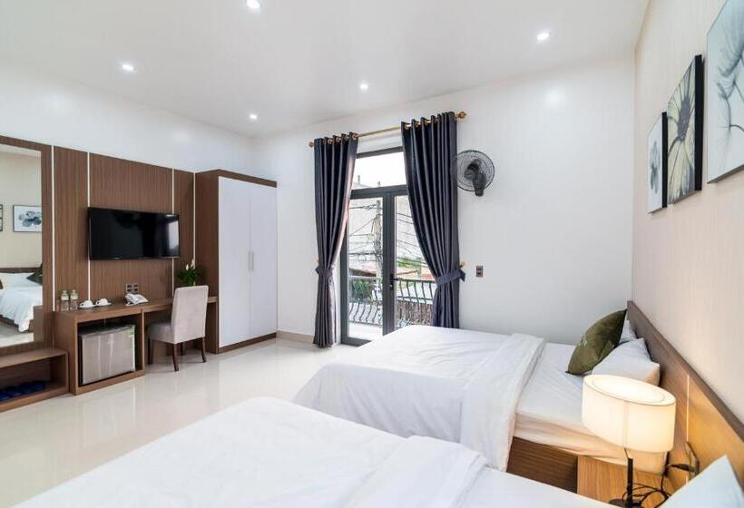 اتاق اجرایی, Peaceful House Hostel