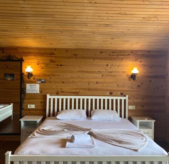 Трехместный Номер Deluxe Вид на Море, Casa Roja