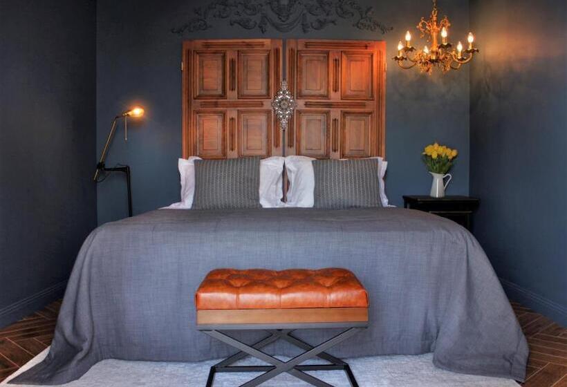 سوییت با چشم‌انداز دریا, Boutique Hotel Apsuana Rose