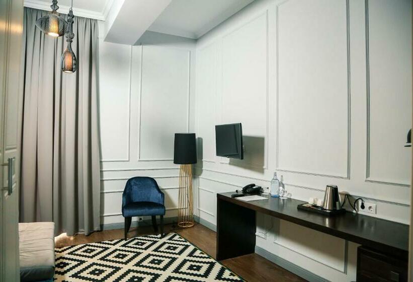 اتاق خانوادگی, Boutique Hotel Apsuana Rose