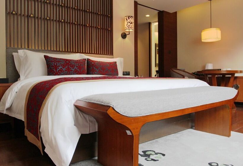 سوییت, Crowne Plaza Yading By Ihg