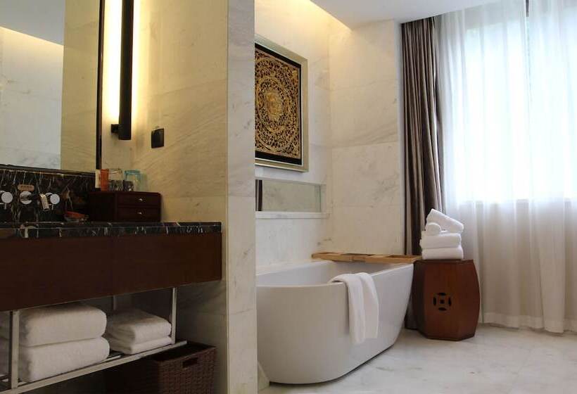 سوییت, Crowne Plaza Yading By Ihg
