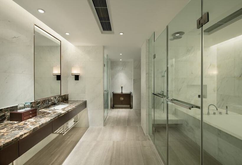 سوییت, Crowne Plaza Yading By Ihg