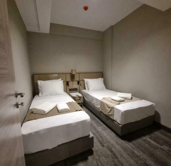 Quarto Familiar, Kalfa
