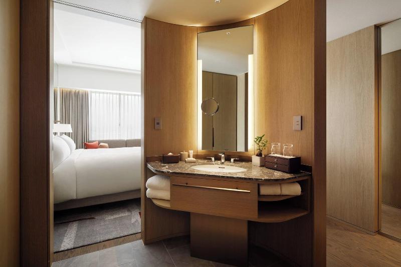 سوئیت جونیور با تخت بزرگ, Jw Marriott Hotel Nara