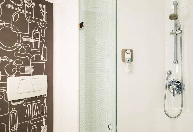 Номер Стандарт, Ibis Paris Saint Denis Stade Sud