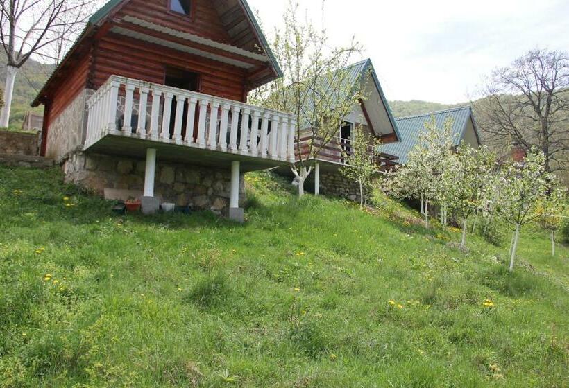 بنگله خانوادگی, B&b Konak
