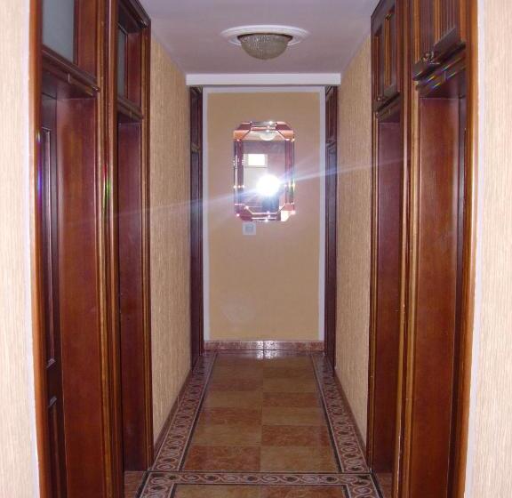 آپارتمان 1 خوابه با بالکن, Rooms & Apartments Anka