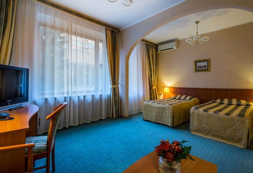اتاق لوکس, Arbat