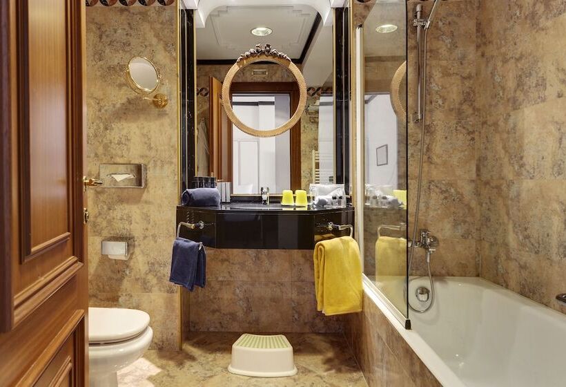 اتاق خانوادگی, Meliá Milano