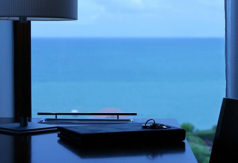 オーシャンビューファミリールーム, Talaia Hôtel & Spa Biarritz  Mgallery Collection