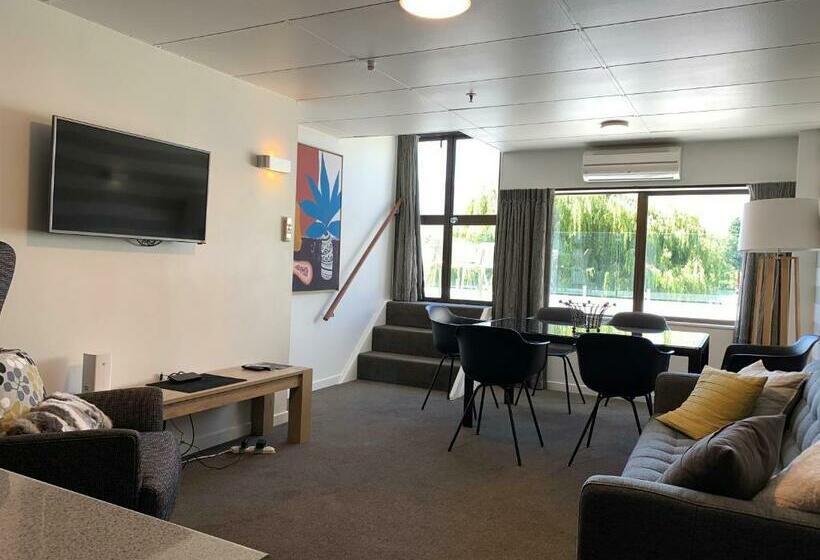 1 Bedroom Apartment Lake View, Heart Of Queenstown