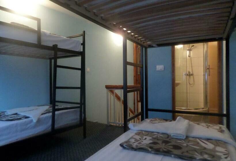 Economy Quadruple Room, Guesthouse Titi Mostar