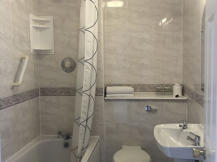 اتاق اکونومی, Harveys Guest House