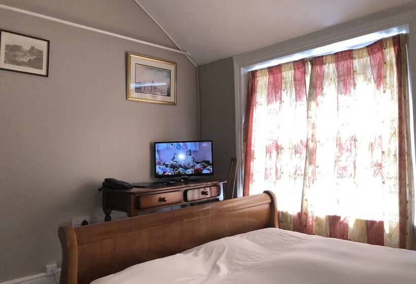 اتاق اکونومی, Harveys Guest House