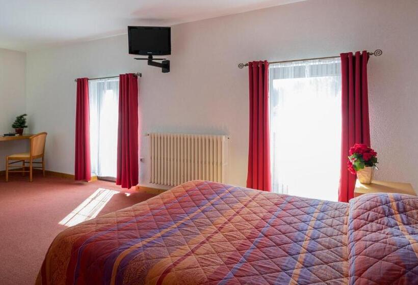适合残疾人使用的标准间, Logis Hôtel La Petite Chaumière