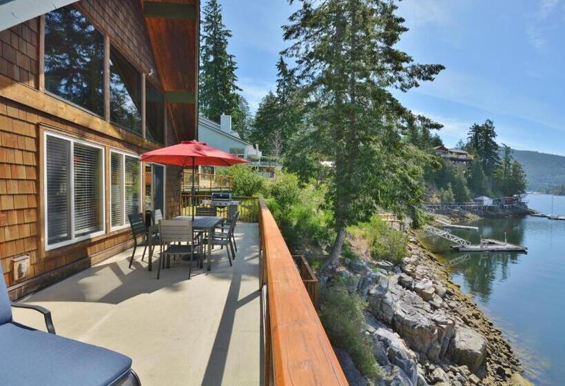 샬레, Pender Harbour Resort & Marina