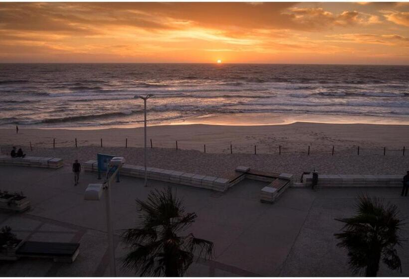 اتاق استاندارد با سرویس بهداشتی مشترک, Furabeach Alojamentos