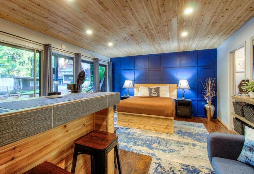 Люкс Повышенной Комфортности, Redwoods River Resort & Campground