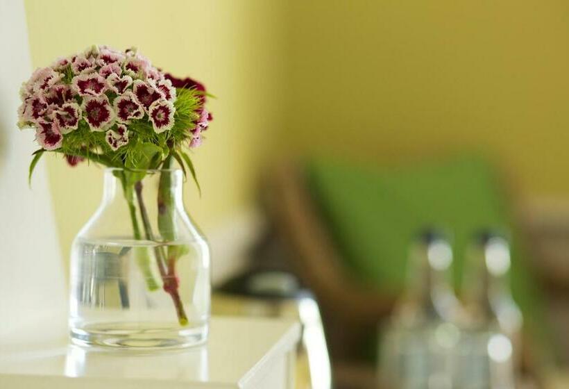 Номер Стандарт, The Manor At Sway – Hotel, Restaurant And Gardens
