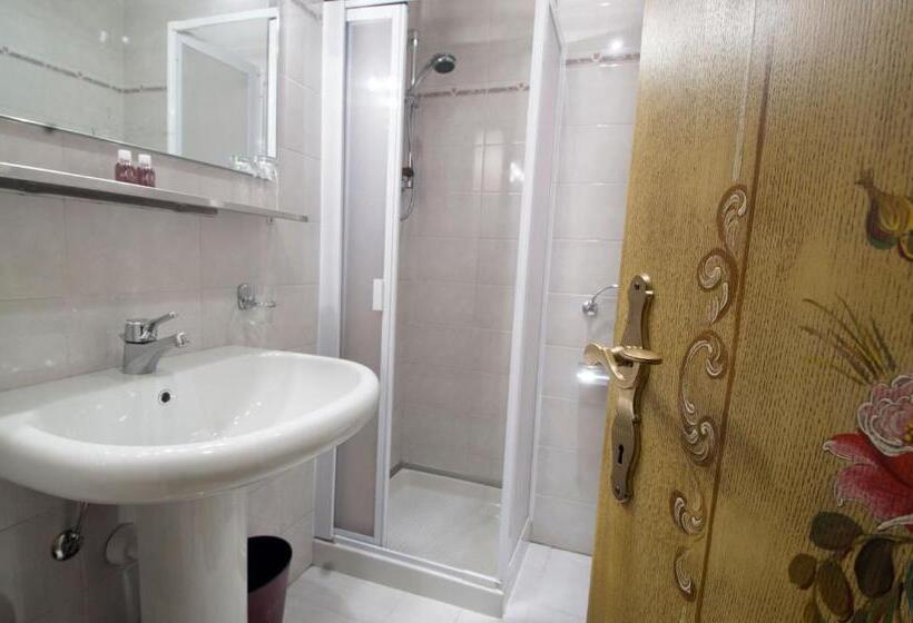Номер Стандарт Трехместный, Villaggio Hotel Aquila