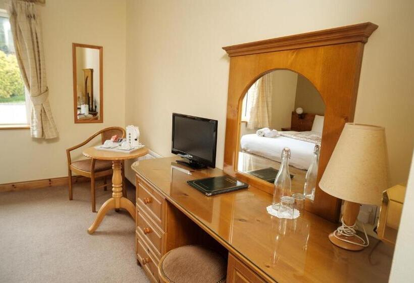 디럭스 트리플 룸, Ardilaun Guesthouse Self Catering
