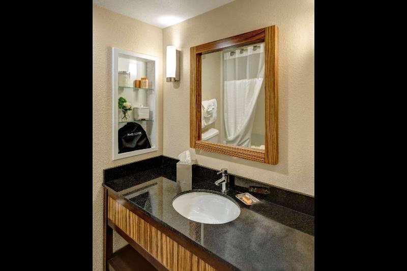 اتاق پرمیوم, Hampton Inn Philadelphia Center Cityconvention Center