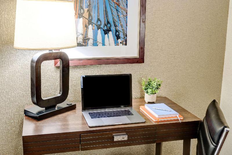 اتاق پرمیوم, Hampton Inn Philadelphia Center Cityconvention Center