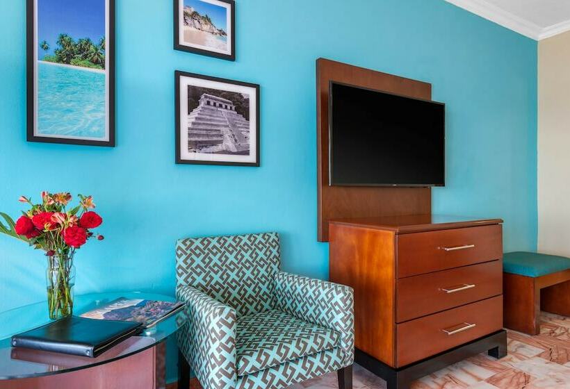 חדר דלוקס נוף לאגם, Wyndham Grand Cancun All Inclusive Resort & Villas