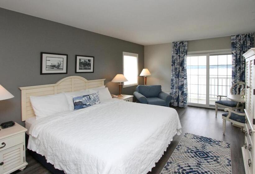 Номер Deluxe, Bay Pointe Inn