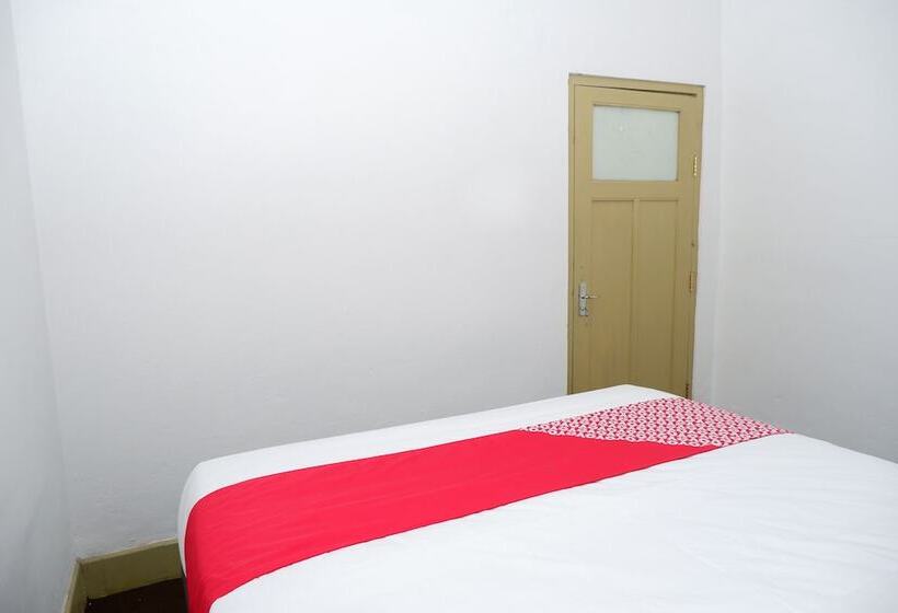 Семейный Номер, Taman Wisata Kopeng Resort Powered By Cocotel