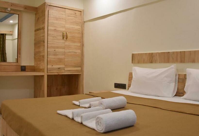 Номер Стандарт, Riverside Inn