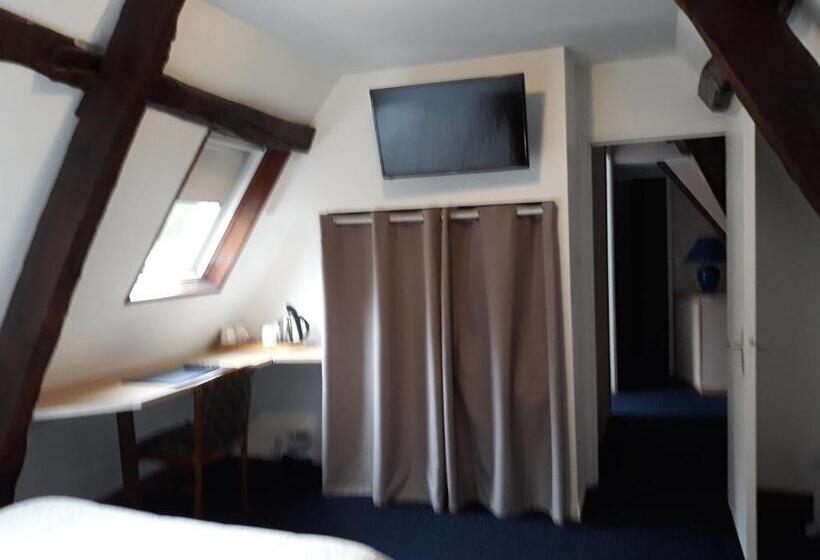 غرفة قياسية رباعية, Auberge Du Gros Tilleul