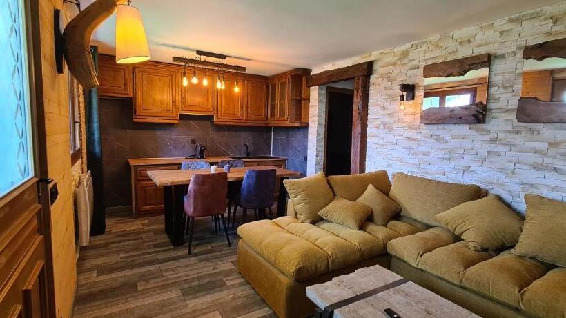Люкс, Hotel l'Escapade