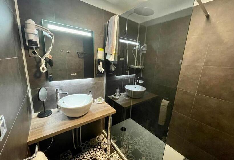 اتاق استاندارد با بالکن, Chalet Le Panoramique