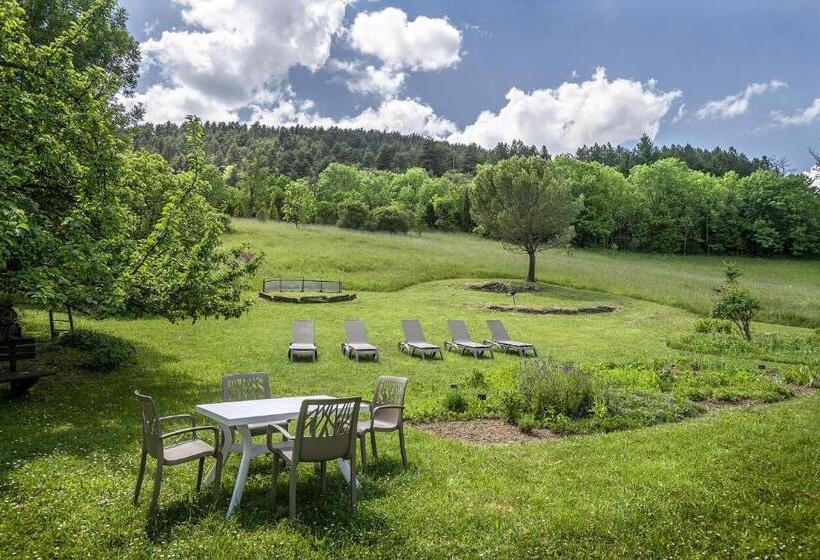 Апартаменты 2 Спальни, Logis Hôtel Restaurant Le Mont Aigoual