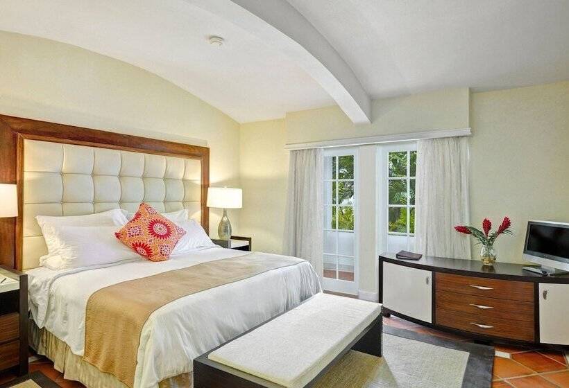 سوئیت جونیور با چشم‌انداز باغ, The House By Elegant Hotels   All Inclusive, Adults Only