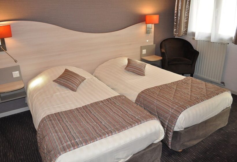 Номер Стандарт, Logis Hôtel Au Tambour