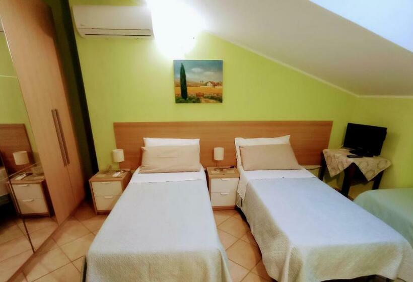 اتاق استاندارد چهار تخته, B&b Villa Maria Paola   Alloggi Temporanei Isernia