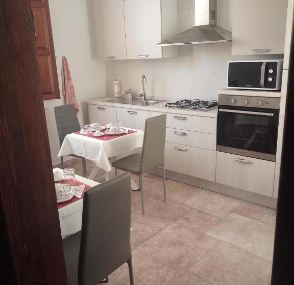 غرفة قياسية فردية, Residence Tucci