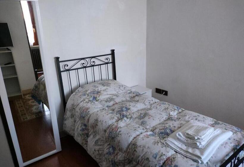 غرفة قياسية فردية, Residence Tucci
