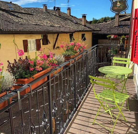 Family Suite, Grizzly Haus & Frosch Restaurant   Teritoria