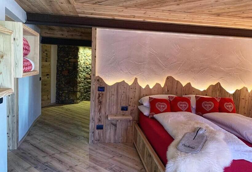 Family Suite, Grizzly Haus & Frosch Restaurant   Teritoria