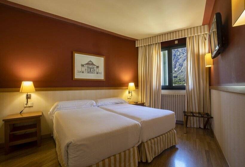 آپارتمان 1 خوابه, Apartamentos Shusski