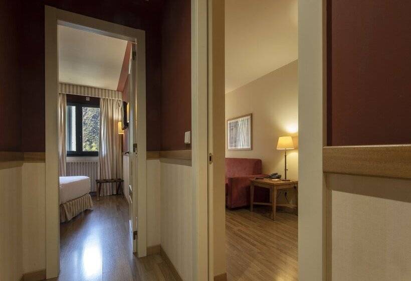آپارتمان 1 خوابه, Apartamentos Shusski