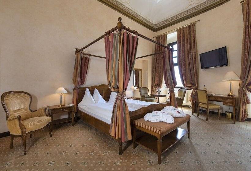 سوییت جونیور با بالکن, Sunstar Hotel Piemont Castello Di Villa