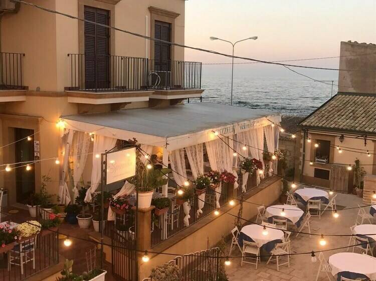 استودیوی سوپریور, Regina Margherita B&b