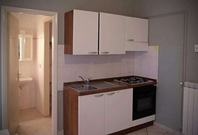 استودیو کامفورت, Residence Perla