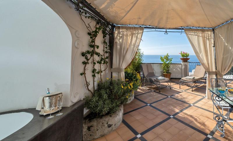 سوئیت با تخت بزرگ, Punta Regina