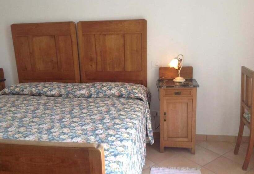 اتاق استاندارد با چشم‌انداز دریاچه, Albergo Giardinetto